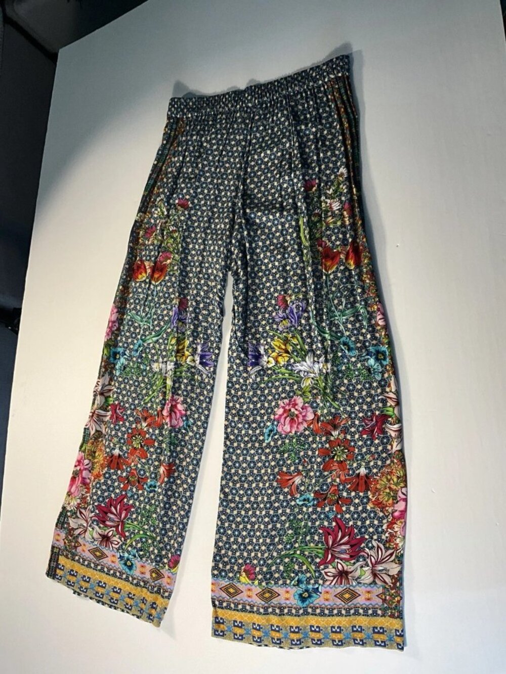 Floral Wide-Leg Women's Pants - Multicolor